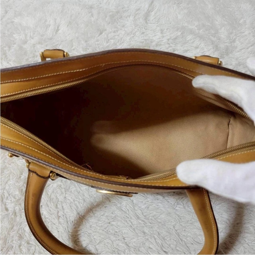 Gucci Tan and Brown Satchel Bag with Wallet - Picture 6 of 16